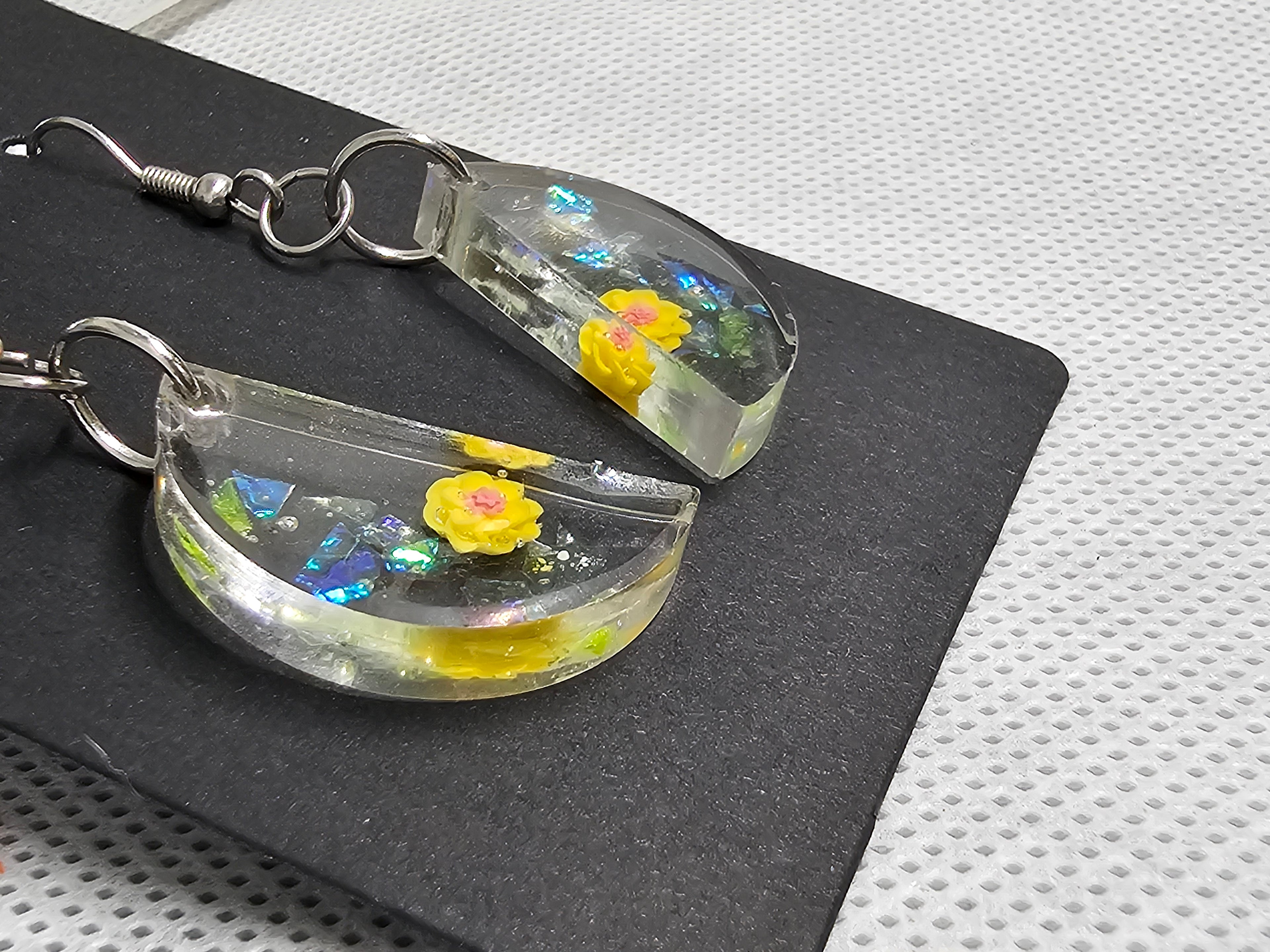 EPOXY EARRINGS - YELLOW & BLUE