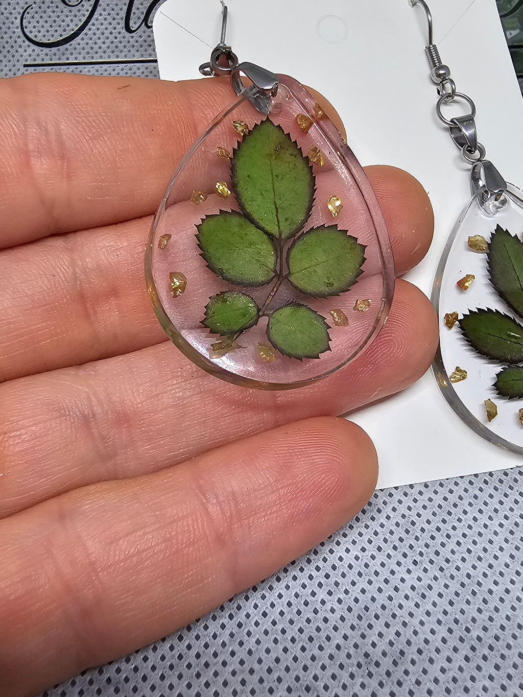 EPOXY EARRINGS - GREEN LEAVES