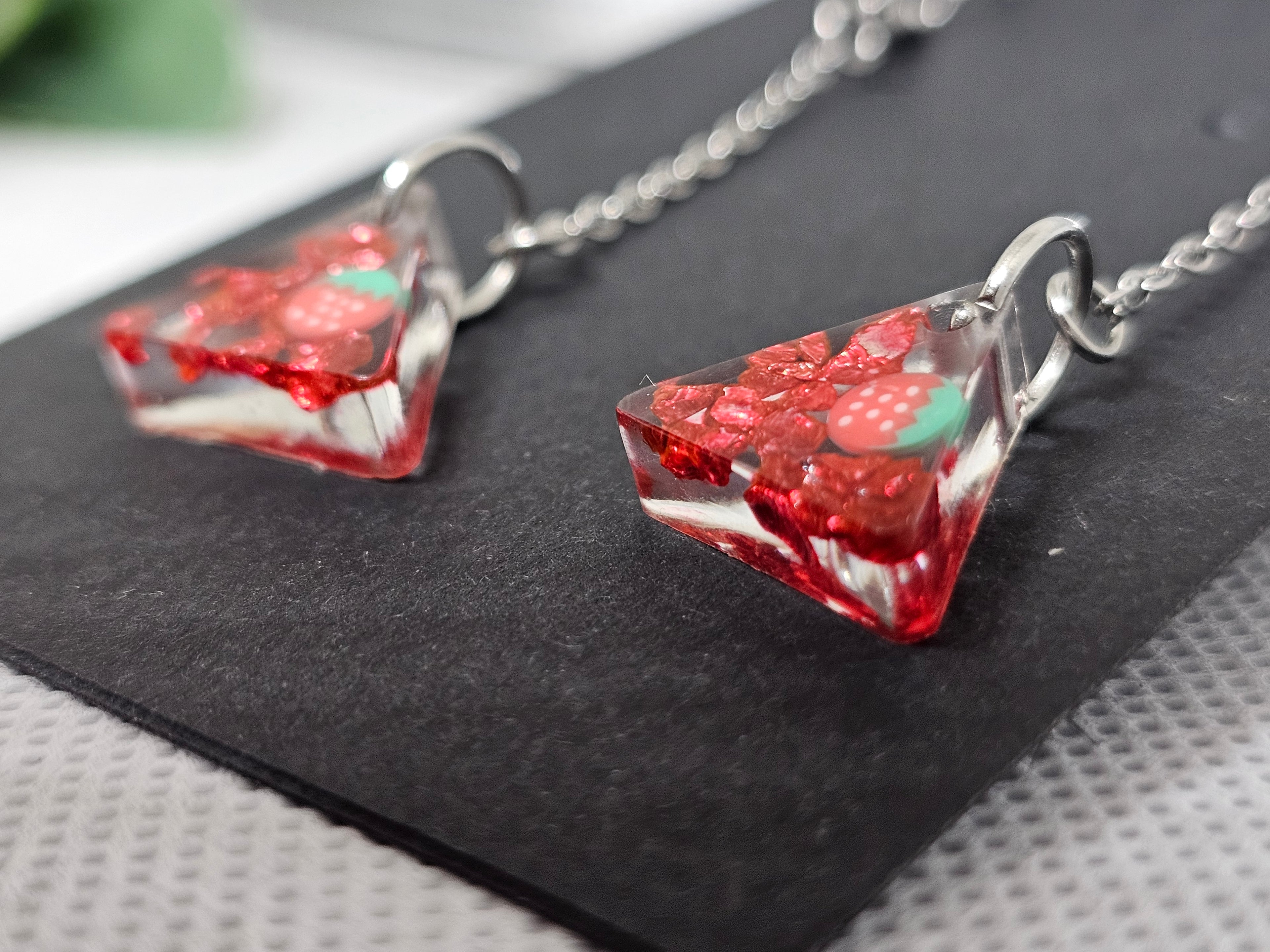 Epoxy Earrings – Strawberry Triangle