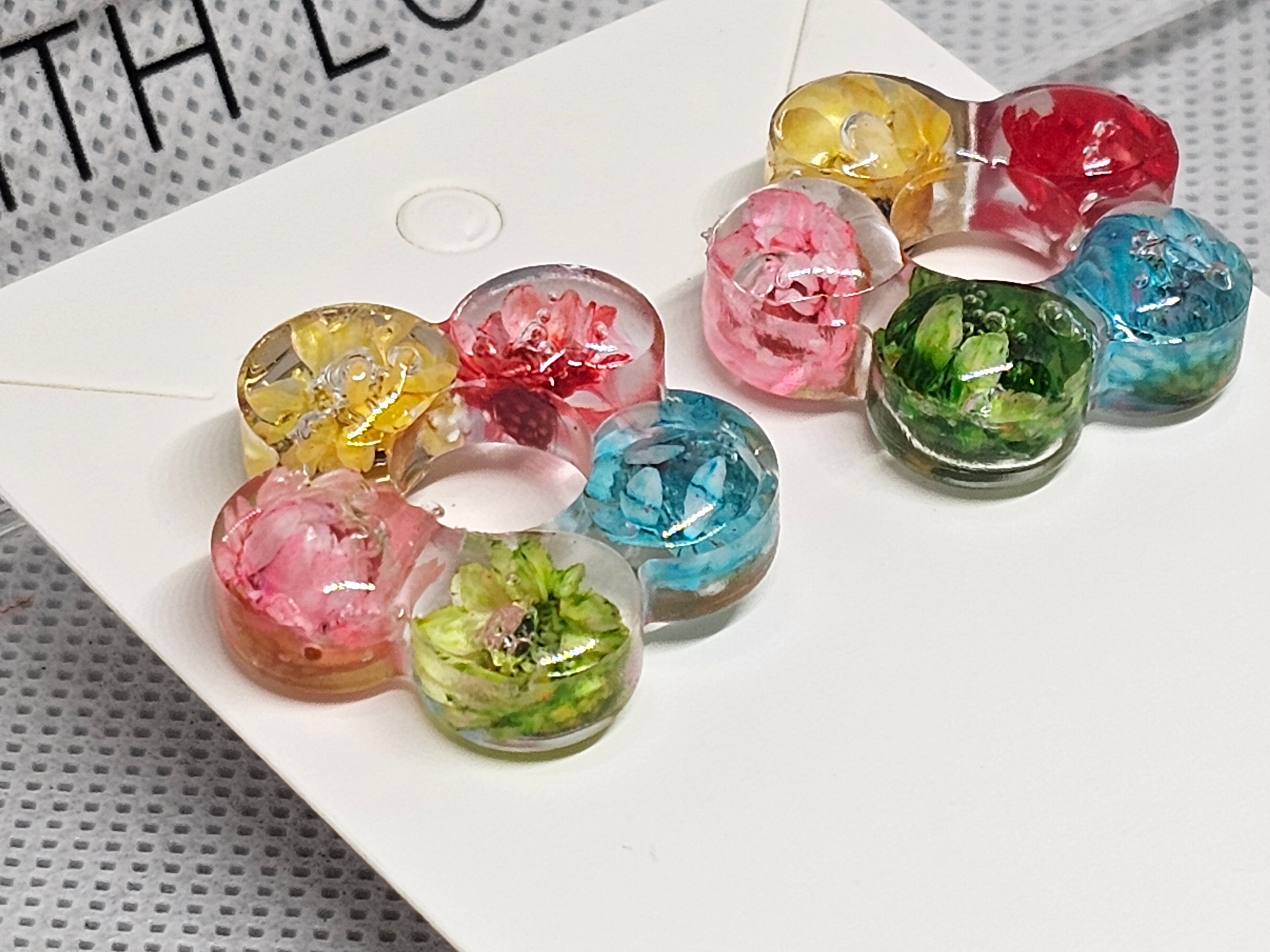 Rainbow Flower Resin Earrings – Real Dried Flowers