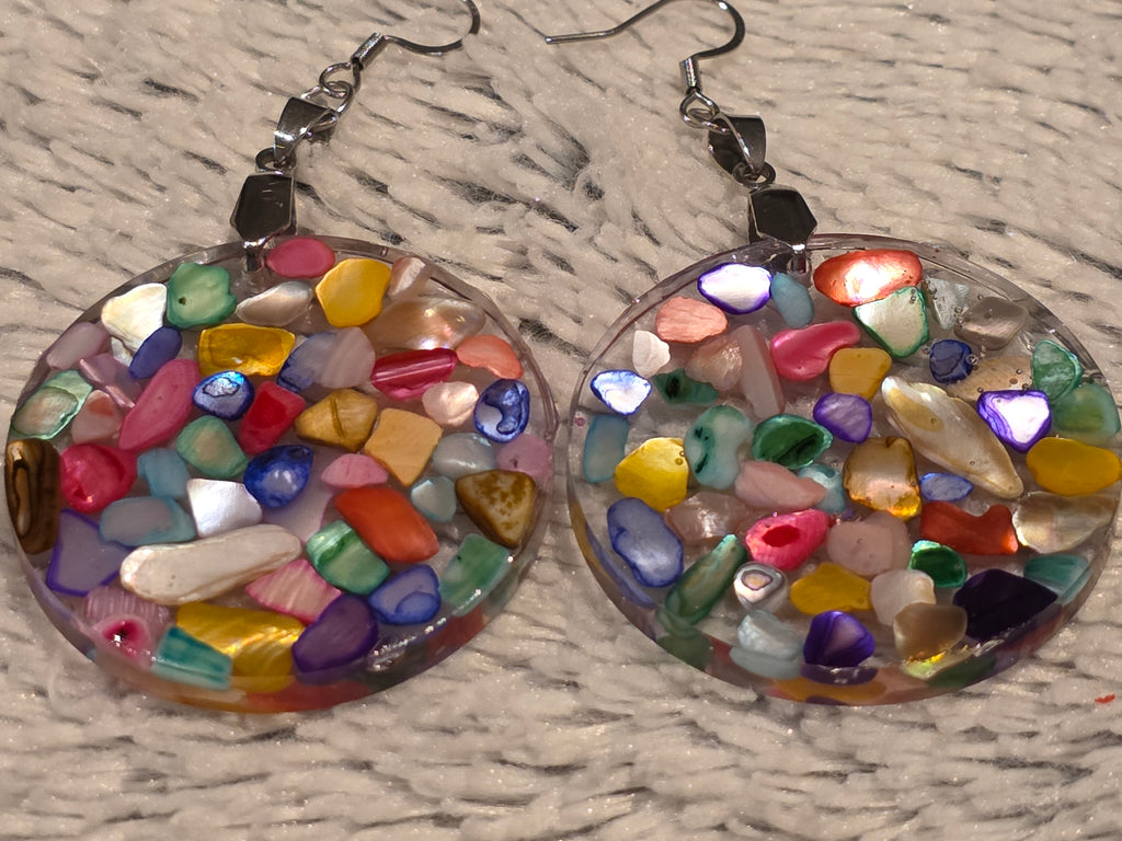 epoxy earrings with colourful stones – handmade