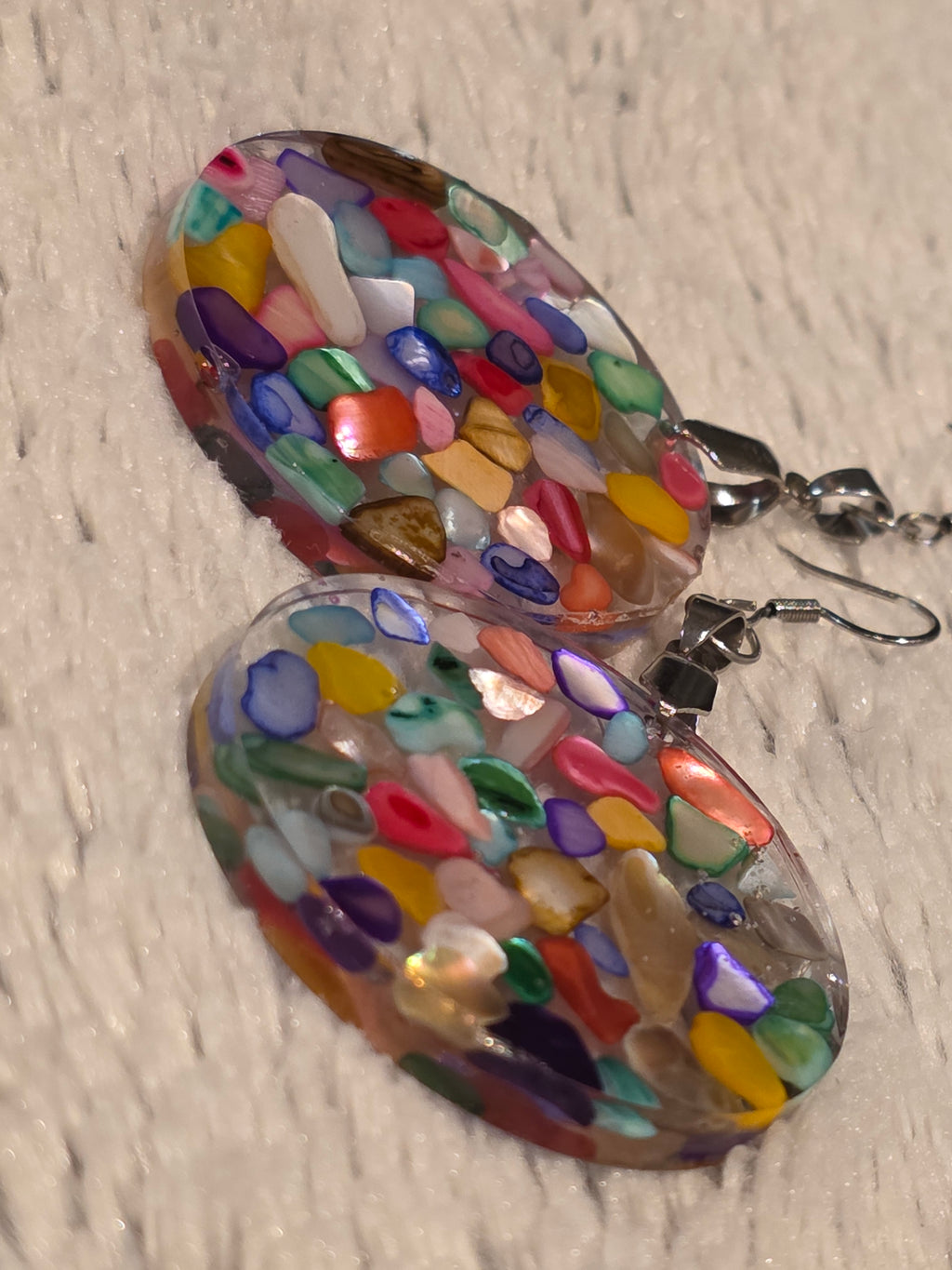 epoxy earrings with colourful stones – handmade