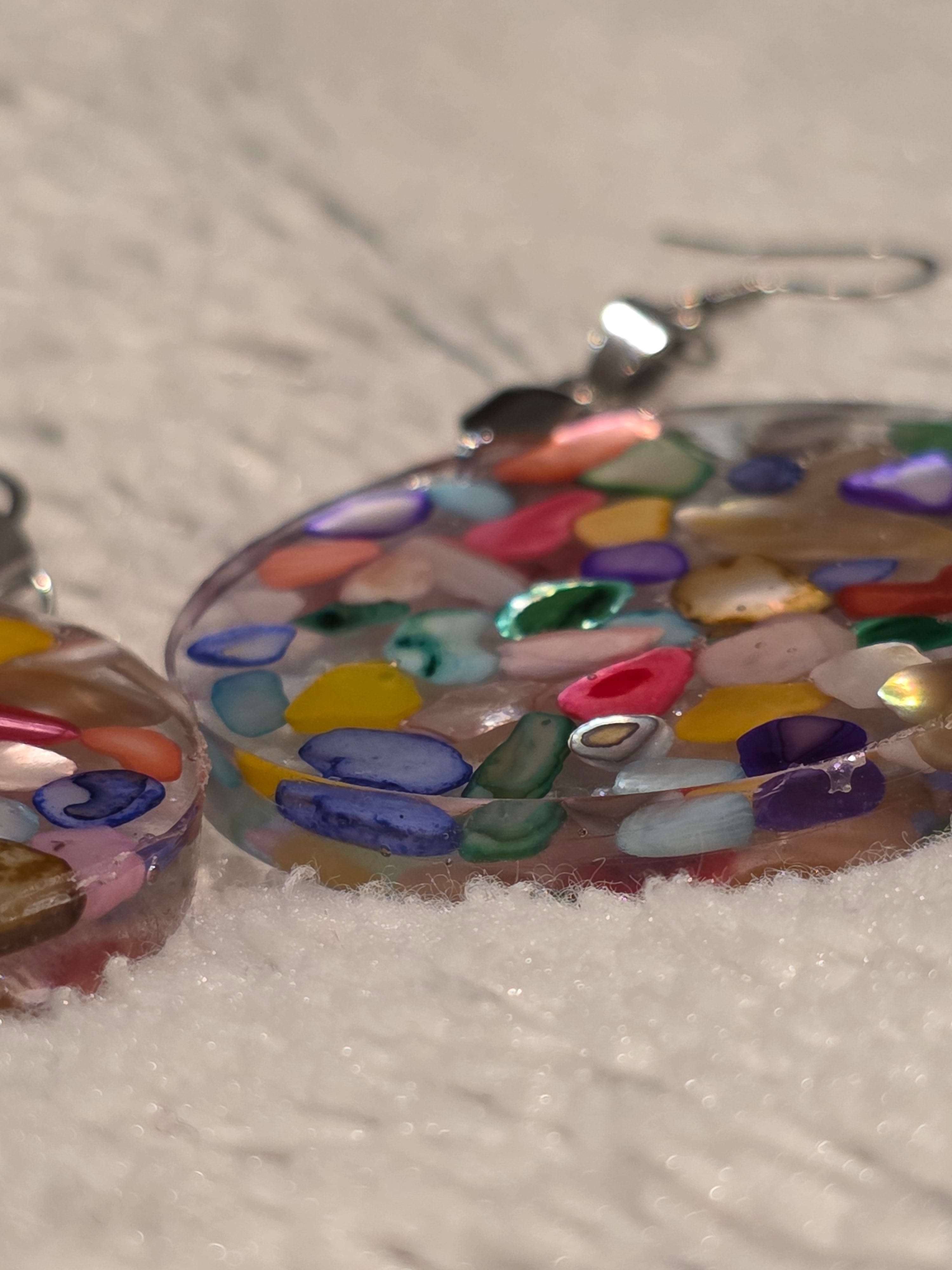 epoxy earrings with colourful stones – handmade