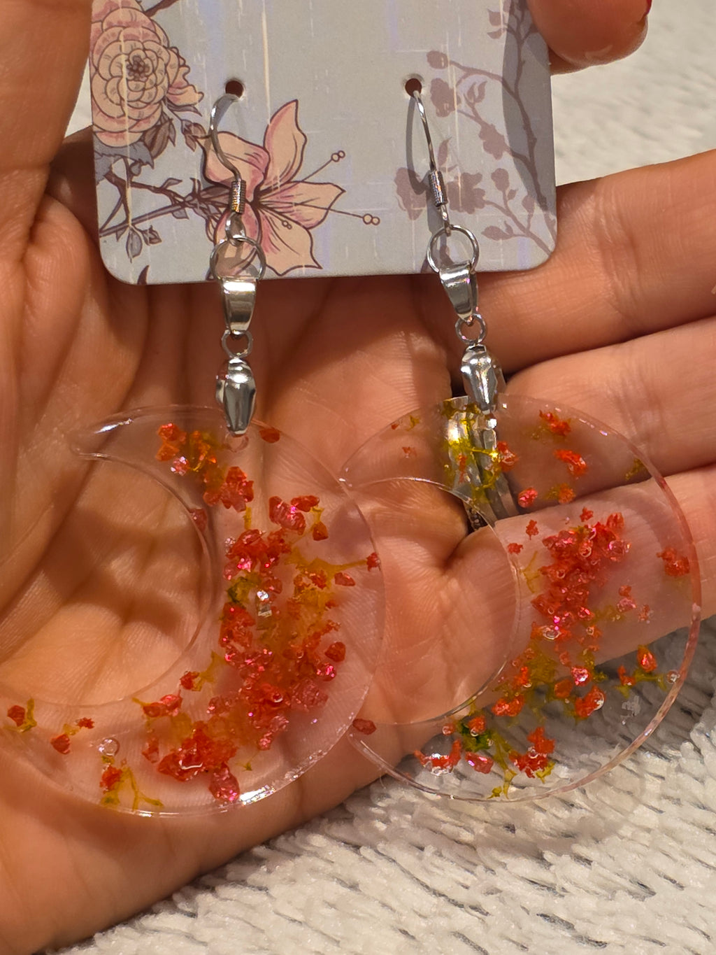 Resin hoop earrings – red & yellow dried flower design