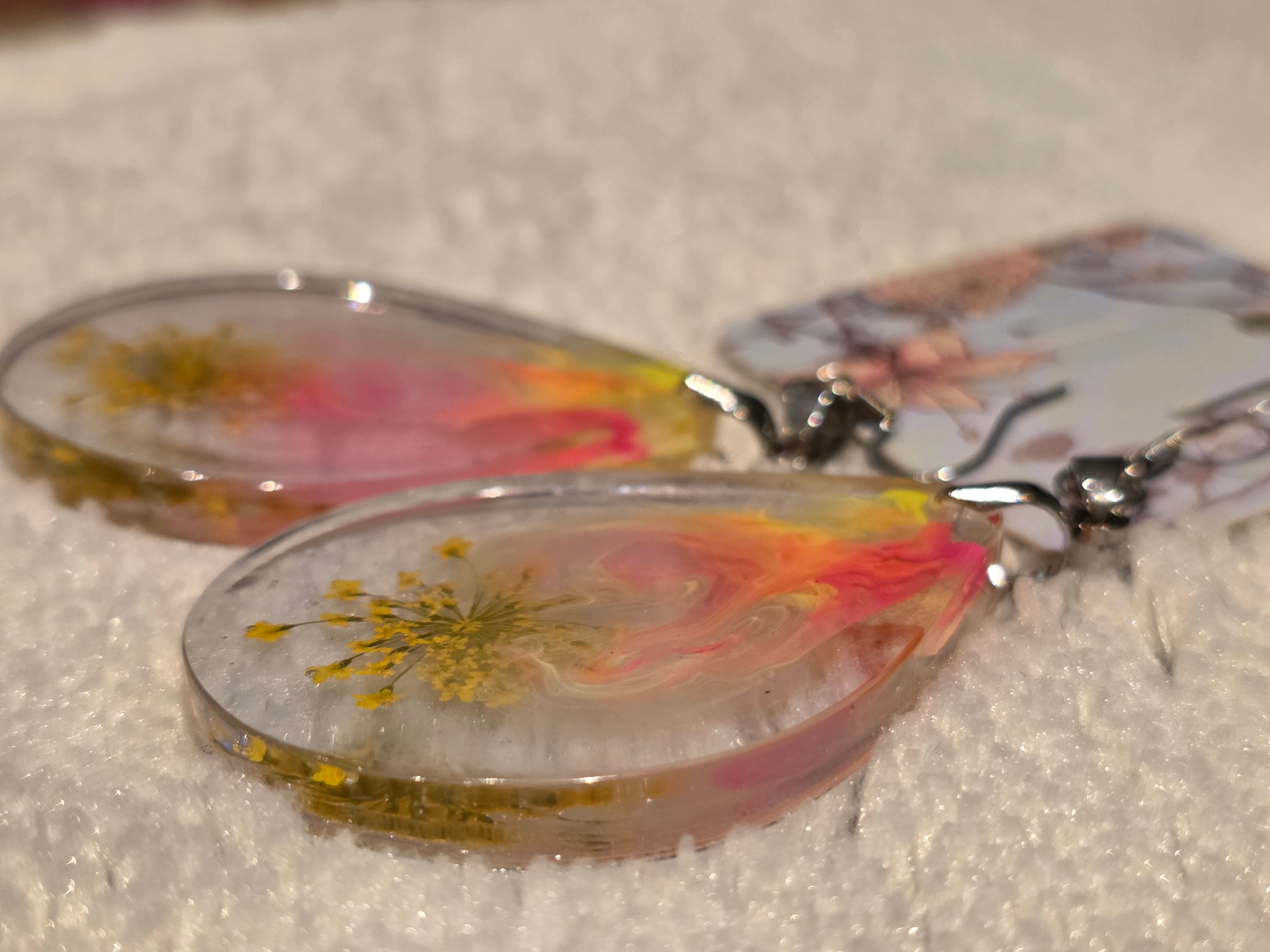 Resin earrings – teardrops with real dried flowers in yellow & pink tones, stainless-steel hooks